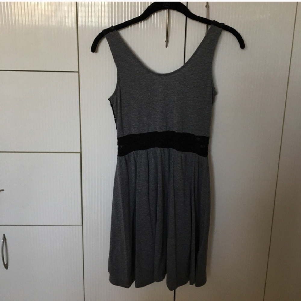 Sleeveless Grey H&M Dress with Black Lace